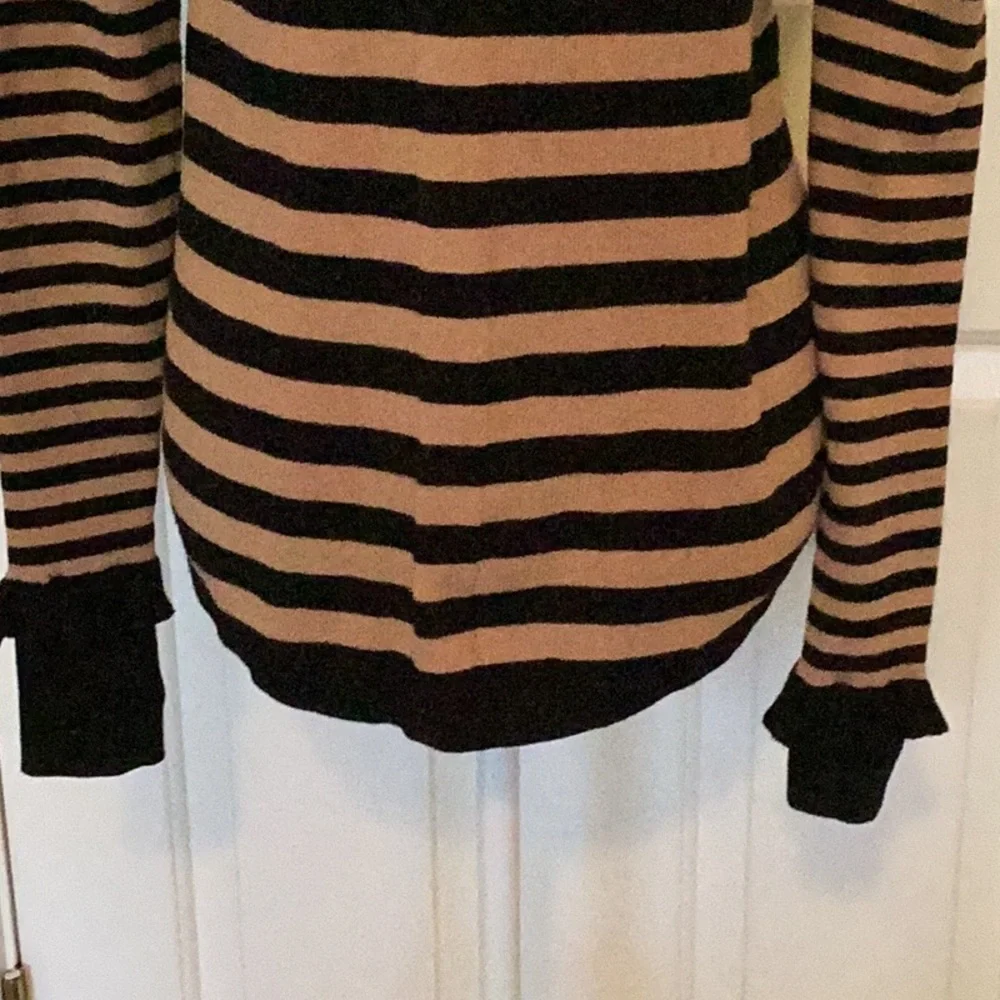 Cabi Black & Tan Striped Sweater w/ Ruffle on Cuff Top & Thumbhole Cuffs - Picture 8 of 9